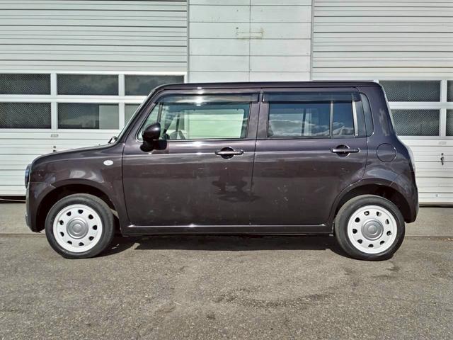 アルトラパン Ｇ　４ＷＤ！クリーニング済み！アイドリングストップ！スマートキー！シートヒーター！フルフラット！盗難防止システム！バイザー！ＡＢＳ！ベンチシート！衝突安全ボディー！（10枚目）