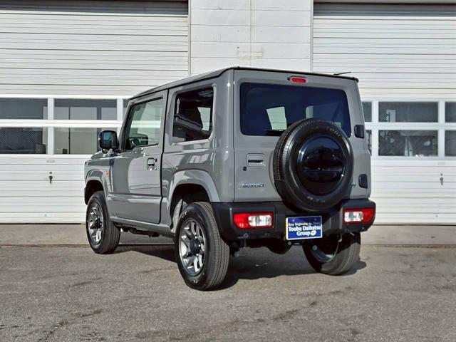 ジムニー XC 届出済未使用車!LEDヘッドランプ!シートヒーター!スマートキー!クリアランスソナー!アイドリングストップ!オートライトダウンヒルアシストコントロール!(8枚目)