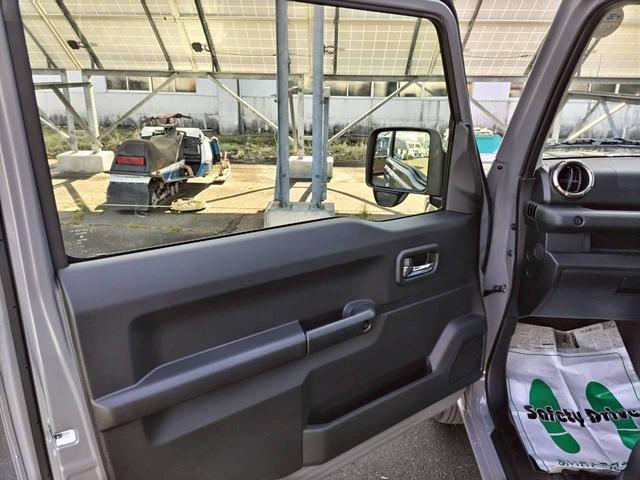 ジムニー XC 届出済未使用車!LEDヘッドランプ!シートヒーター!スマートキー!クリアランスソナー!アイドリングストップ!オートライトダウンヒルアシストコントロール!(41枚目)