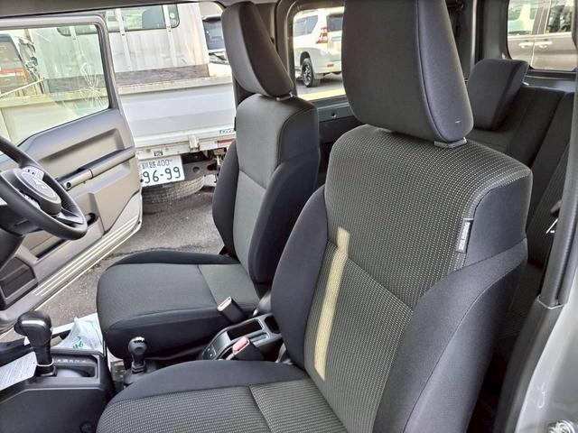 ジムニー XC 届出済未使用車!LEDヘッドランプ!シートヒーター!スマートキー!クリアランスソナー!アイドリングストップ!オートライトダウンヒルアシストコントロール!(45枚目)