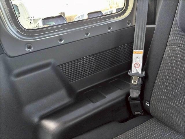 ジムニー XC 届出済未使用車!LEDヘッドランプ!シートヒーター!スマートキー!クリアランスソナー!アイドリングストップ!オートライトダウンヒルアシストコントロール!(48枚目)