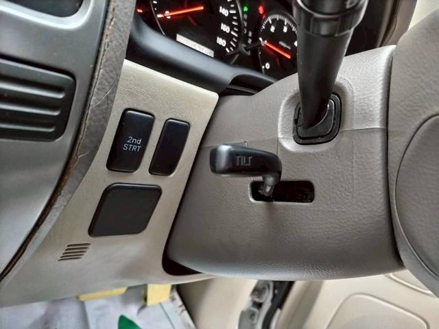 ランドクルーザープラド ＴＸ　４ＷＤ！ディーゼル！ＥＴＣ！ドライブレコーダー！純正ナビゲーション！サンルーフ！フルフラット！ルーフレール！盗難防止システム！キーレス！ＡＢＳ！（26枚目）