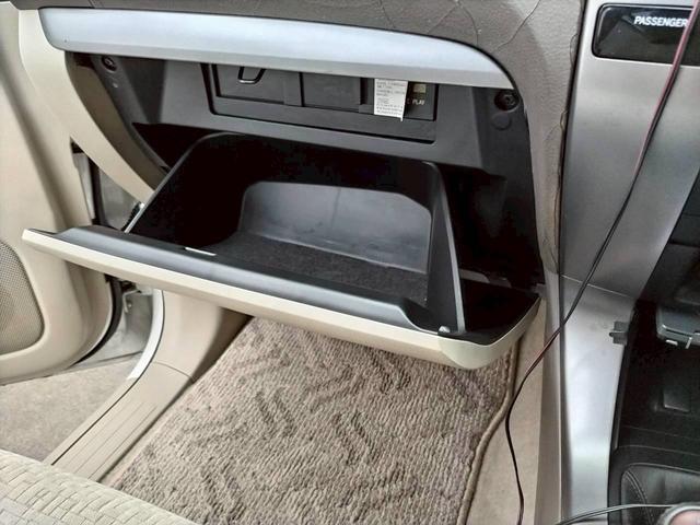 ランドクルーザープラド ＴＸ　４ＷＤ！ディーゼル！ＥＴＣ！ドライブレコーダー！純正ナビゲーション！サンルーフ！フルフラット！ルーフレール！盗難防止システム！キーレス！ＡＢＳ！（41枚目）