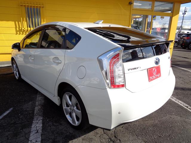 プリウス Ｓツーリングセレクション　修復歴無　走行５１１００ｋｍ　車検令和９年７月　純正メモリーナビ　フルセグＴＶ　Ｂカメラ　Ｂｌｕｅｔｏｏｔｈ　ＬＥＤヘッドライト　フォグライト　寒冷地仕様　リヤフォグ　ワイパーディアイサー　取説ノート（5枚目）