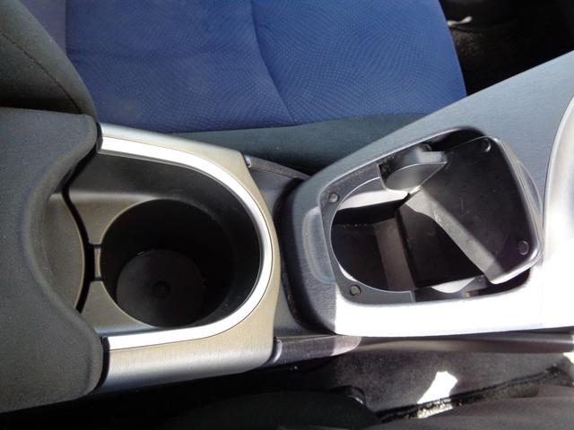 プリウス Ｓツーリングセレクション　修復歴無　走行５１１００ｋｍ　車検令和９年７月　純正メモリーナビ　フルセグＴＶ　Ｂカメラ　Ｂｌｕｅｔｏｏｔｈ　ＬＥＤヘッドライト　フォグライト　寒冷地仕様　リヤフォグ　ワイパーディアイサー　取説ノート（30枚目）