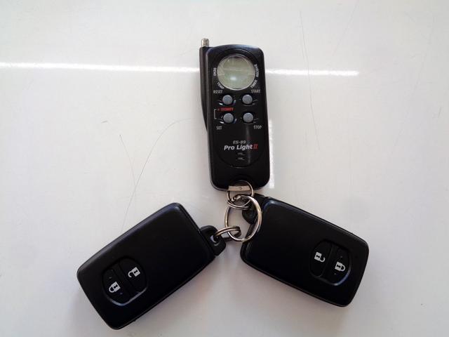 プリウス Ｓツーリングセレクション　修復歴無　走行５１１００ｋｍ　車検令和９年７月　純正メモリーナビ　フルセグＴＶ　Ｂカメラ　Ｂｌｕｅｔｏｏｔｈ　ＬＥＤヘッドライト　フォグライト　寒冷地仕様　リヤフォグ　ワイパーディアイサー　取説ノート（32枚目）