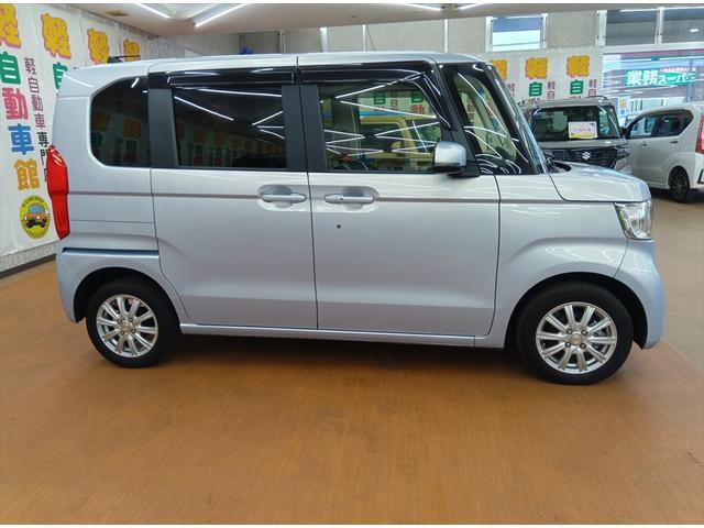 Ｎ－ＢＯＸ Ｇ・Ｌホンダセンシング　踏み間違い防止　ＬＫＡＳ　クリアランスソナー　前席シートヒーター　キーフリー　電動格納ミラー　ＬＥＤヘッドライト　Ｗエアバック　スマートキー　ＶＳＡ　オートエアコン　オートライト　フルタイム４ＷＤ（6枚目）