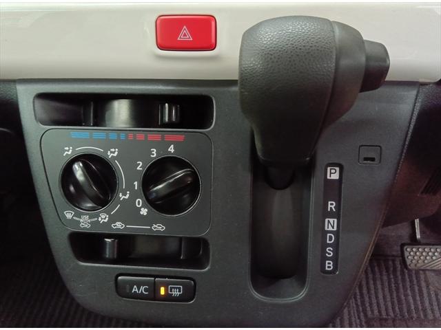 ミラトコット Ｘ　ＳＡＩＩＩ　４ＷＤ　衝突軽減ブレーキ　Ｂｌｕｅｔｏｏｔｈ　バックカメラ　純正ナビ・ＴＶ　アイドリングストップ　誤発進抑制装置　横滑り防止装置　ＡＢＳ　ドアミラーヒーター　スマートキー　ＬＥＤヘッドライト（18枚目）