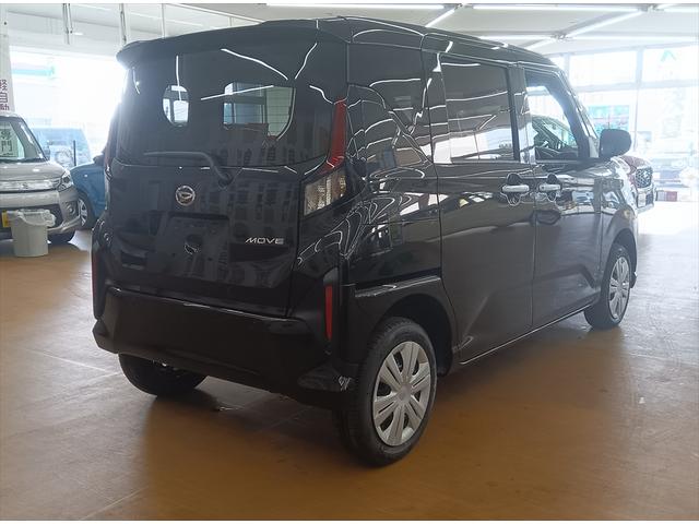 ムーヴ Ｌ　４ＷＤ　登録済未使用車　衝突軽減ブレーキ　ＡＢＳ　アイドリングストップ　横滑り防止装置　誤発進抑制装置　ドアミラーヒーター　ＬＥＤヘッドライト　エアコン　パワステ　パワーウインドウ　運転席エアバック（6枚目）