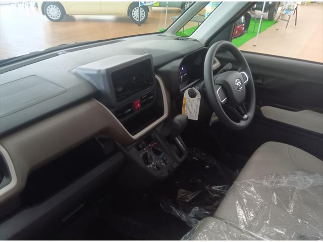 ムーヴ Ｌ　４ＷＤ　登録済未使用車　衝突軽減ブレーキ　ＡＢＳ　アイドリングストップ　横滑り防止装置　誤発進抑制装置　ドアミラーヒーター　ＬＥＤヘッドライト　エアコン　パワステ　パワーウインドウ　運転席エアバック（10枚目）