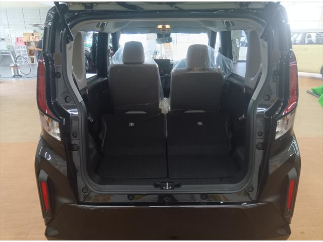 ムーヴ Ｌ　４ＷＤ　登録済未使用車　衝突軽減ブレーキ　ＡＢＳ　アイドリングストップ　横滑り防止装置　誤発進抑制装置　ドアミラーヒーター　ＬＥＤヘッドライト　エアコン　パワステ　パワーウインドウ　運転席エアバック（15枚目）