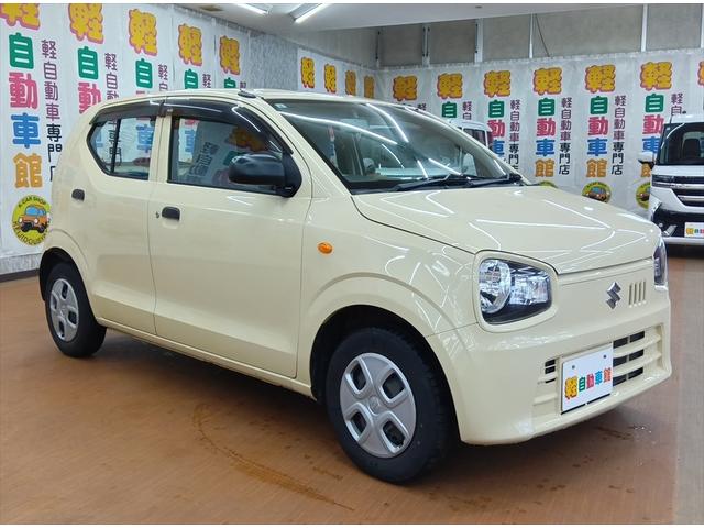 アルト Ｆ　４ＷＤ　ＣＤ　シートヒーター　ＡＢＳ　横滑り防止装置　エアコン　パワステ　パワーウインドウ　運転席エアバック　助手席エアバック（10枚目）