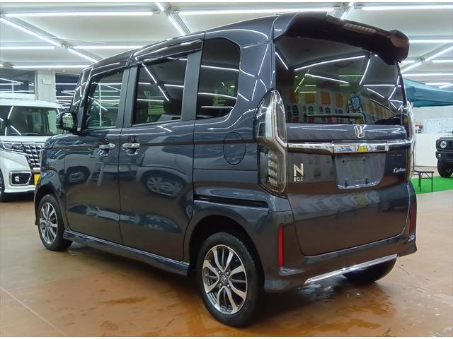 Ｎ－ＢＯＸカスタム Ｌ　４ＷＤ　衝突軽減ブレーキ　Ｂｌｕｅｔｏｏｔｈ　バックカメラ　純正メモリーナビ・ワンセグＴＶ　片側パワースライドドア　ＥＴＣ　エンジンスターター　シートヒーター　禁煙車　ＬＥＤヘッドライト　ＡＢＳ（5枚目）