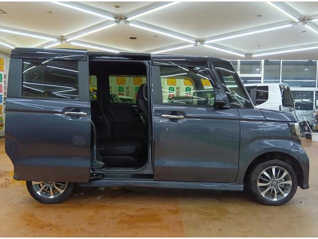 Ｎ－ＢＯＸカスタム Ｌ　４ＷＤ　衝突軽減ブレーキ　Ｂｌｕｅｔｏｏｔｈ　バックカメラ　純正メモリーナビ・ワンセグＴＶ　片側パワースライドドア　ＥＴＣ　エンジンスターター　シートヒーター　禁煙車　ＬＥＤヘッドライト　ＡＢＳ（12枚目）