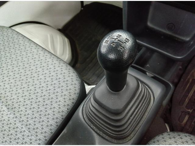 キャリイトラック ＫＣエアコン・パワステ　４ＷＤ　ＣＤ　禁煙車　ＡＢＳ　エアコン　パワステ　運転席エアバック　助手席エアバック　社外アルミホイール（15枚目）