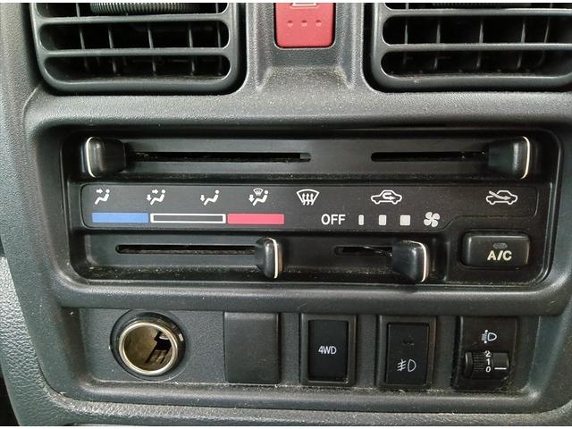 キャリイトラック ＫＣエアコン・パワステ　４ＷＤ　ＣＤ　禁煙車　ＡＢＳ　エアコン　パワステ　運転席エアバック　助手席エアバック　社外アルミホイール（17枚目）