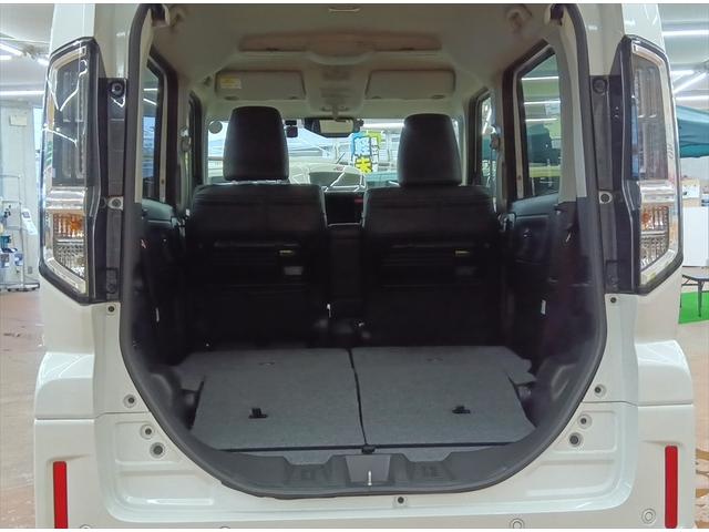 スペーシアカスタム ハイブリッドＸＳ　４ＷＤ　衝突軽減ブレーキ　Ｂｌｕｅｔｏｏｔｈ　全周囲カメラ　バックカメラ　ドライブレコーダー　純正メモリーナビ・フルセグ　両側パワースライドドア　ＥＴＣ　シートヒーター　ＡＢＳ　アイドリングストップ（9枚目）