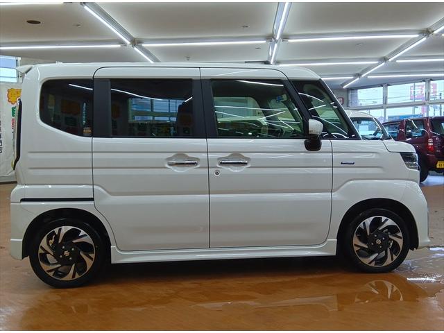 スペーシアカスタム ハイブリッドＸＳ　４ＷＤ　衝突軽減ブレーキ　Ｂｌｕｅｔｏｏｔｈ　全周囲カメラ　バックカメラ　ドライブレコーダー　純正メモリーナビ・フルセグ　両側パワースライドドア　ＥＴＣ　シートヒーター　ＡＢＳ　アイドリングストップ（11枚目）