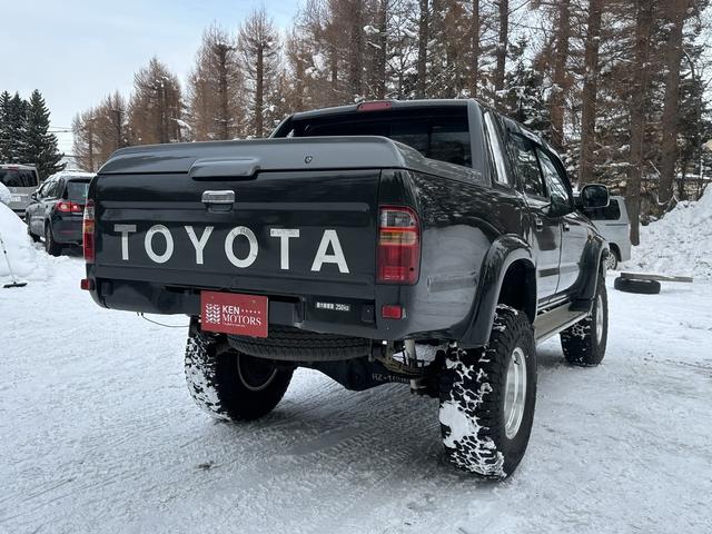 ハイラックススポーツピック 　４ＷＤ　トラック　ＡＴ　ＥＴＣ　アルミホイール　ＡＢＳ　エアコン　パワーウィンドウ　運転席エアバッグ（23枚目）