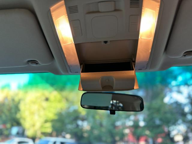 ヴェルファイア ２．４Ｘ　４ＷＤ　ＥＴＣ　バックカメラ　ナビ　ＴＶ　クリアランスソナー　両側スライド・片側電動　ＨＩＤ　スマートキー　電動格納ミラー　３列シート　ＣＶＴ　アルミホイール　ＣＤ　盗難防止システム　衝突安全ボディ（10枚目）