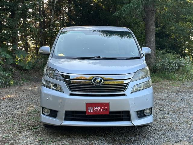 ヴェルファイア ２．４Ｘ　４ＷＤ　ＥＴＣ　バックカメラ　ナビ　ＴＶ　クリアランスソナー　両側スライド・片側電動　ＨＩＤ　スマートキー　電動格納ミラー　３列シート　ＣＶＴ　アルミホイール　ＣＤ　盗難防止システム　衝突安全ボディ（12枚目）