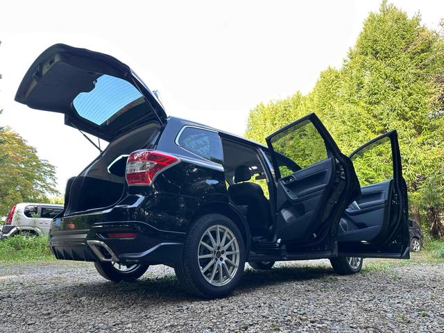 フォレスター ２．０ＸＴ　アイサイト　４ＷＤ　ＥＴＣ　バックカメラ　オートクルーズコントロール　レーンアシスト　パワーシート　衝突被害軽減システム　サンルーフ　ナビ　ＴＶ　オートライト　ＨＩＤ　電動リアゲート　アルミホイール　スマートキー（30枚目）