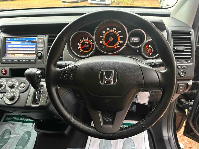 自ら操るハンドル！ドライバーの生命線です。お客様の目で実際にご確認ください。