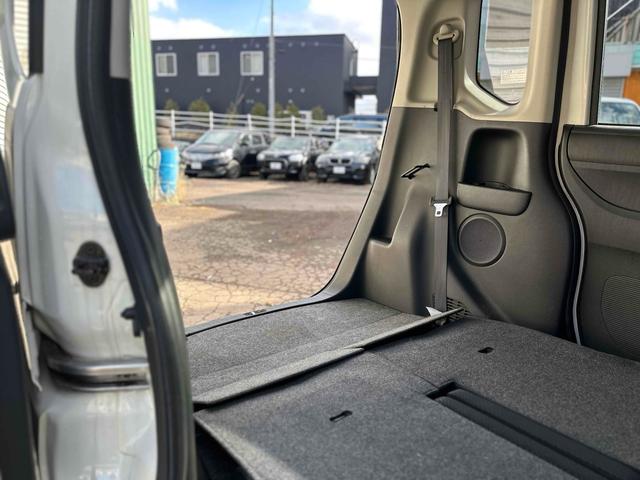 Ｎ－ＢＯＸカスタム Ｇ・Ｌパッケージ　４ＷＤ　バックカメラ　両側スライド・片側電動　ナビ　オートライト　ＨＩＤ　スマートキー　アイドリングストップ　電動格納ミラー　ベンチシート　ＣＶＴ　盗難防止システム　ＡＢＳ　ＥＳＣ　チップアップシート（34枚目）