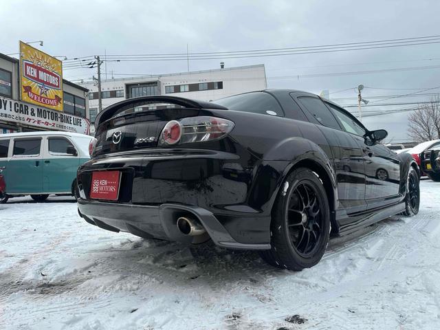 ＲＸ－８ タイプＳ　ＥＴＣ　ナビ　ＭＴ　ＨＩＤ　キーレスエントリー　電動格納ミラー　アルミホイール　衝突安全ボディ　ＡＢＳ　ＥＳＣ　ＣＤ　ＭＤ　カセット　エアコン　パワーステアリング　パワーウィンドウ　運転席エアバッグ（29枚目）