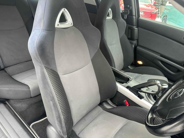 ＲＸ－８ タイプＳ　ＥＴＣ　ナビ　ＭＴ　ＨＩＤ　キーレスエントリー　電動格納ミラー　アルミホイール　衝突安全ボディ　ＡＢＳ　ＥＳＣ　ＣＤ　ＭＤ　カセット　エアコン　パワーステアリング　パワーウィンドウ　運転席エアバッグ（38枚目）