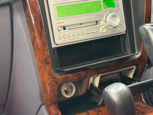 ハイラックスサーフ ＳＳＲ－Ｇ　ワイド　４ＷＤ　ＥＴＣ　サンルーフ　ＡＴ　ＣＤ　ＭＤ　ＡＢＳ　エアコン　パワーステアリング　パワーウィンドウ（33枚目）