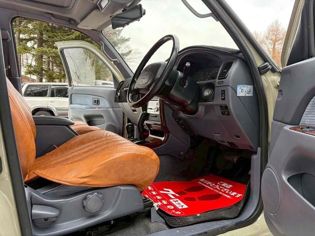 ハイラックスサーフ ＳＳＲ－Ｇ　ワイド　４ＷＤ　ＥＴＣ　サンルーフ　ＡＴ　ＣＤ　ＭＤ　ＡＢＳ　エアコン　パワーステアリング　パワーウィンドウ（42枚目）