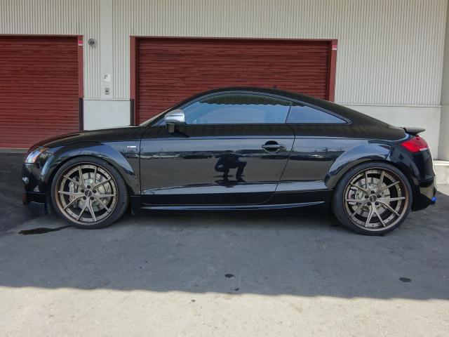 2.0TFSI クワトロSライン カスタム車両(12枚目)