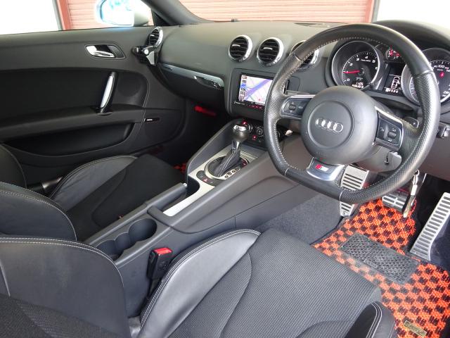 2.0TFSI クワトロSライン カスタム車両(15枚目)