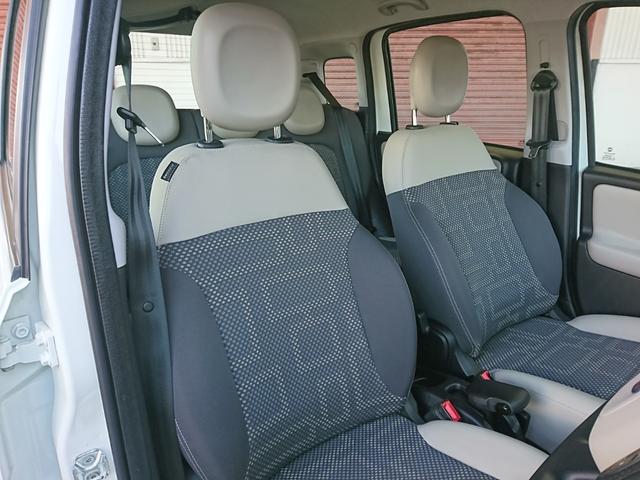 パンダ ４×４　３４０台限定車　シティブレーキコントロール　ＥＬＤ（17枚目）