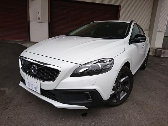 Ｖ４０ クロスカントリー　Ｔ５　ＡＷＤ　セーフティパッケージ　ナビゲーションパッケージ　リヤビューカメラ（10枚目）