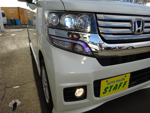Ｎ－ＢＯＸカスタム Ｇ・Ｌパッケージ　４ＷＤ　純正ナビＴＶ　バックカメラ　ステアリングオーディオコントロール　ＨＩＤ　左パワースライドドア　横滑り抑制装置　リモコンエンジンスターター　実走行５２６００ｋｍ　スマートキー＆ブッシュスタート（9枚目）
