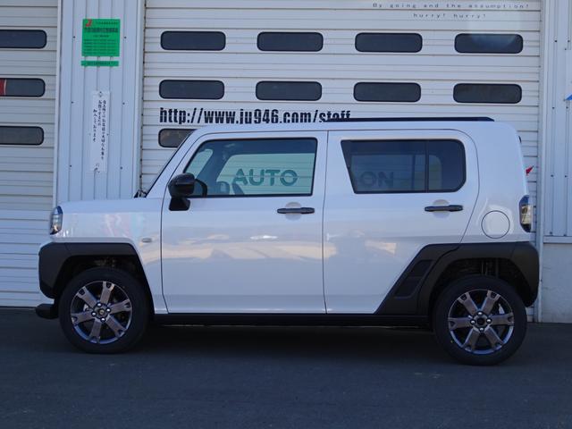 タフト Gターボ ダーククロムベンチャー 4WD 届出済み未使用車 パナソニックナビフルセグTV バックカメラ 純正リモコンエンジンスターター 新品スタッドレス&AW積 フロアマット ワイドバイザー スノーブレード スカッフプレート(4枚目)