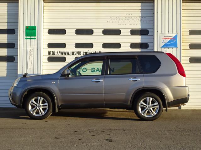 エクストレイル ２０Ｘ　オールモード４ＷＤ　社外ナビフルセグＴＶ　スマートキー　全席シートヒーター　横滑り抑制装置　ヒルディセントコントロール　純正リモコンエンジンスターター　ＥＴＣ　スタッドレス＆ＡＷ積（4枚目）