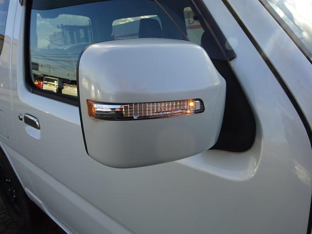 ジムニー ランドベンチャー　ＪＢ２３系最終モデル　リモコンエンジンスターター　ヒーター付き電動格納ミラー　シートヒーター　２５年製オープンカントリー＆ＡＷ積込　下廻り防錆処理済　クオーレモジュレ表皮シート（10枚目）