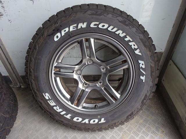 ジムニー ランドベンチャー　ＪＢ２３系最終モデル　リモコンエンジンスターター　ヒーター付き電動格納ミラー　シートヒーター　２５年製オープンカントリー＆ＡＷ積込　下廻り防錆処理済　クオーレモジュレ表皮シート（24枚目）