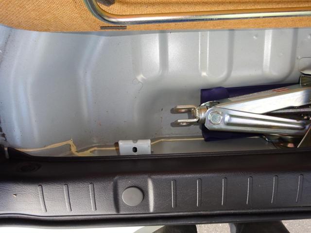 ジムニー ランドベンチャー　ＪＢ２３系最終モデル　リモコンエンジンスターター　ヒーター付き電動格納ミラー　シートヒーター　２５年製オープンカントリー＆ＡＷ積込　下廻り防錆処理済　クオーレモジュレ表皮シート（28枚目）