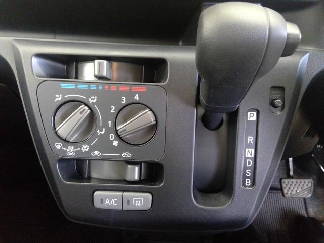 L SAIII 4WD スマートアシスト キーレスエントリー デジタルメーター CDチューナー 前後コーナーセンサー VSC(横滑り抑制機能)(21枚目)