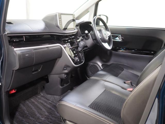 ムーヴ カスタム　ＲＳ　ハイパーリミテッドＳＡＩＩＩ　４ＷＤ　スマートアシスト　ＬＥＤヘッドライト　オートライト　ダイハツ純正ナビ　パノラマモニター　ナビ連動ドライブレコーダー　オートエアコン　運転席シートヒーター　アイドリングストップ　夏冬タイヤ（10枚目）