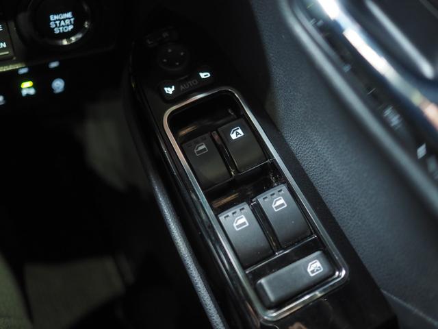 タント カスタムＲＳ　４ＷＤ　ターボ　スマートアシスト　ダイハツ純正ナビ　バックモニター　ナビ連動ドライブレコーダー　リモコンエンジンスターター　運転席助手席シートヒーター　ＥＴＣ車載器　キーフリーシステム　アルミホイール（34枚目）