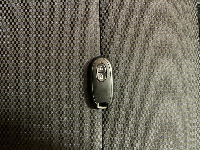 ワゴンＲスティングレー Ｘ　４ＷＤ　１年保証　本州仕入　社外ナビＴＶ　スマートキー　シート＆ミラーヒーター　ＨＩＤライト　フォグライト　純正アルミ　プッシュスタート（20枚目）