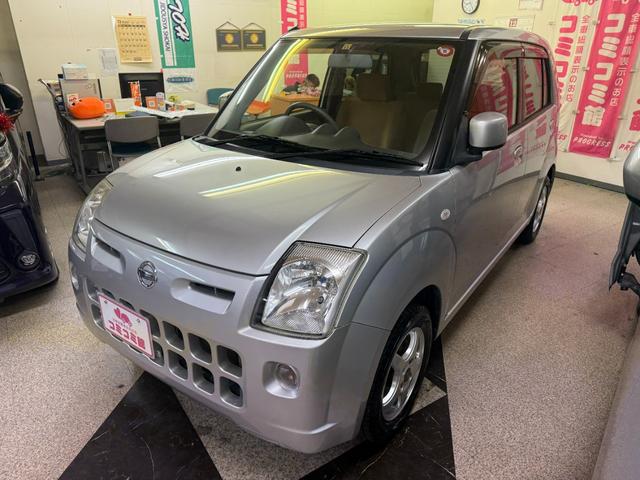 ピノ Ｅ　ＦＯＵＲ　４ＷＤ　１年保証　シート＆ミラーヒーター　純正オーディオ　電動格納ミラー　キーレス　社外アルミ（3枚目）