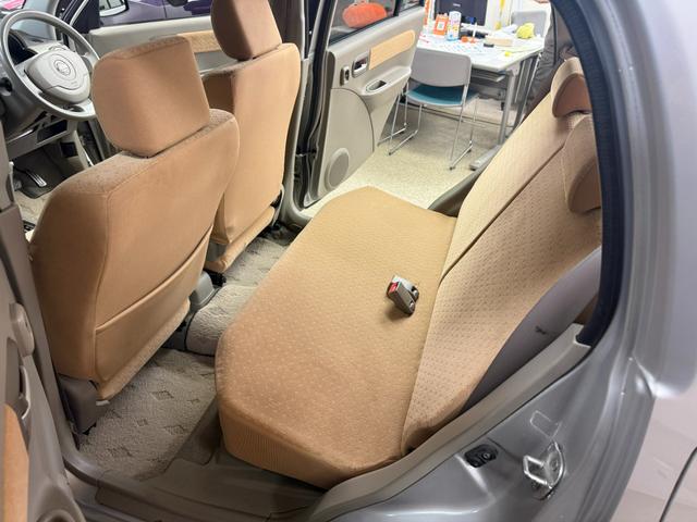 ピノ Ｅ　ＦＯＵＲ　４ＷＤ　１年保証　シート＆ミラーヒーター　純正オーディオ　電動格納ミラー　キーレス　社外アルミ（12枚目）