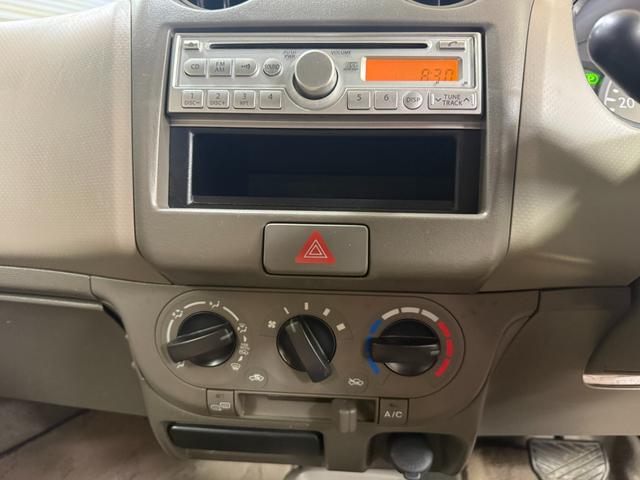 ピノ Ｅ　ＦＯＵＲ　４ＷＤ　１年保証　シート＆ミラーヒーター　純正オーディオ　電動格納ミラー　キーレス　社外アルミ（15枚目）