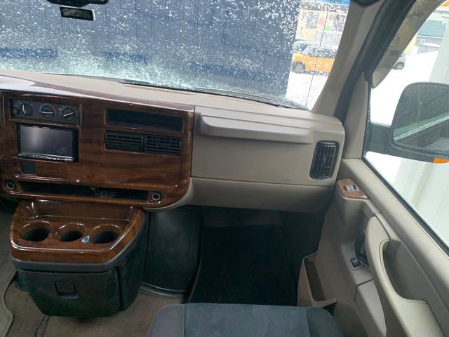 シボレーエクスプレス ベースグレード ａｗｄ 新車並行 １ナンバー登録 ナビ ｔｖ カメラ Carsmeet Web 自動車情報サイト Le Volant Carsmeet Web ル ボラン カーズミート ウェブ